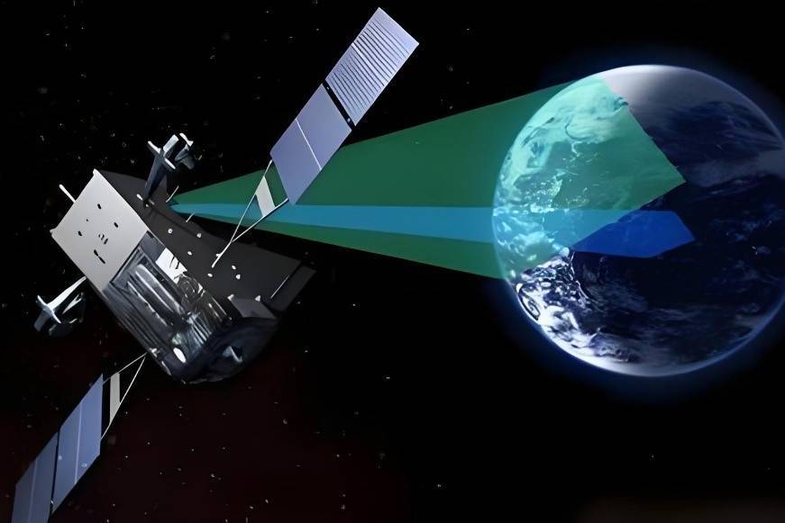 装都不装了！中国卫星刚入轨，美国卫星就贴脸采集核心信息