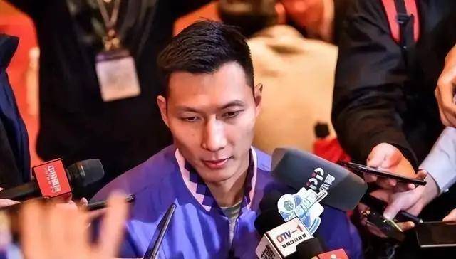 易建联央视专访突然“消失”，代言纷纷撤下，背后真相引人深思
