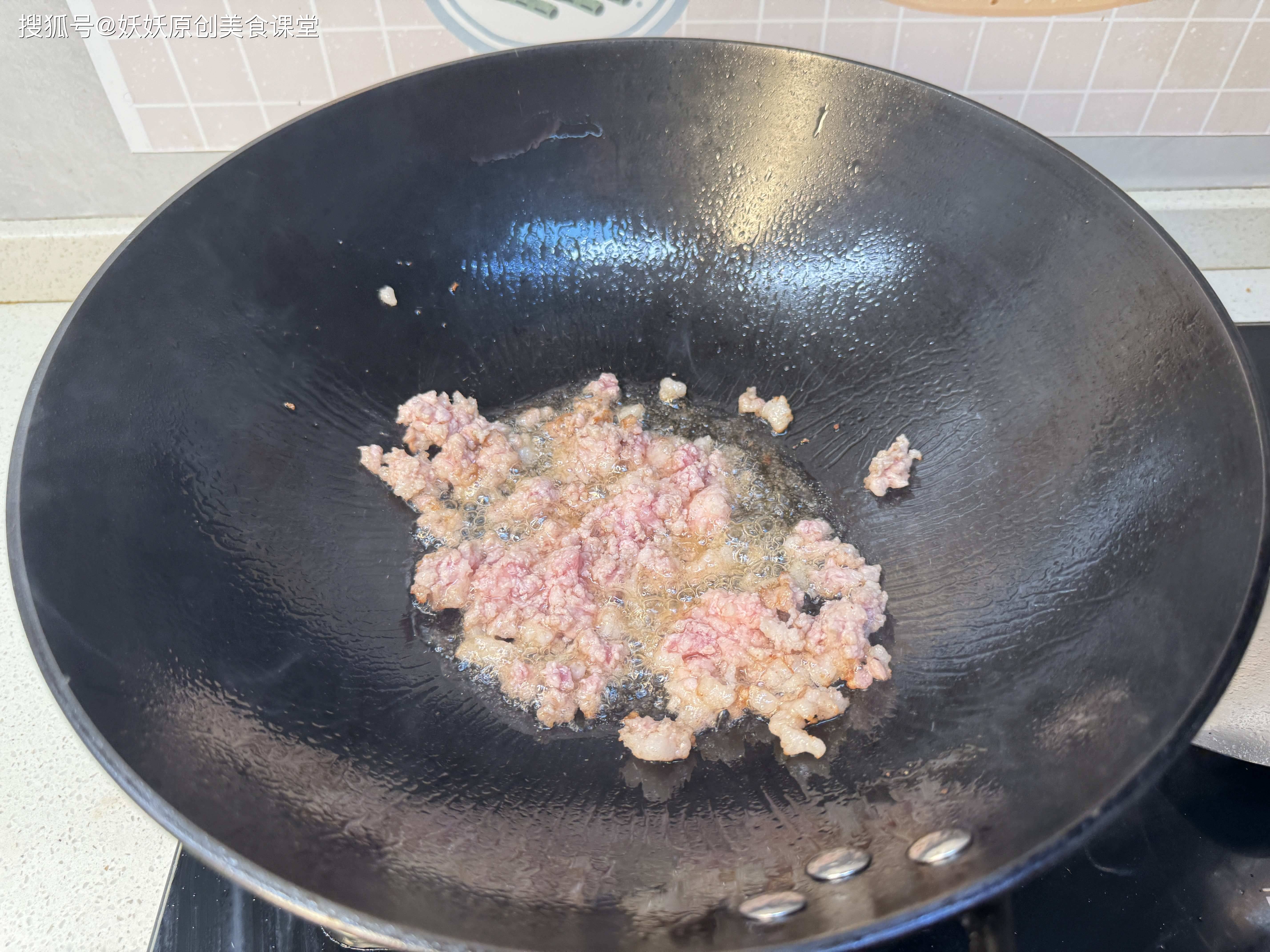 夏天别错过这个菜，钾是冬瓜的好几倍，祛湿健脾，不懂吃就亏大了__夏天别错过这个菜，钾是冬瓜的好几倍，祛湿健脾，不懂吃就亏大了