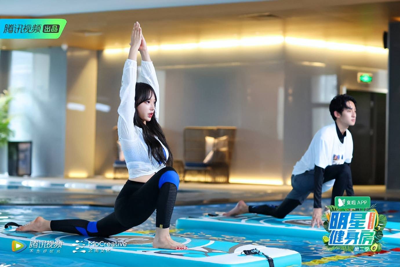 原创程潇身材被低估泳装展现热辣曲线微胖也能美丽