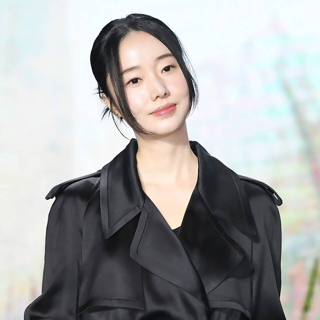 韩流天后李贞贤首度公开豪宅内部,曾砸1亿买楼,帮丈夫开诊所!