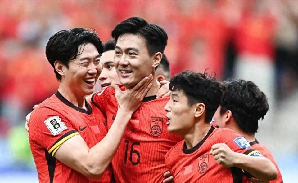 国足东亚杯名单解析：新生代崛起，未来可期