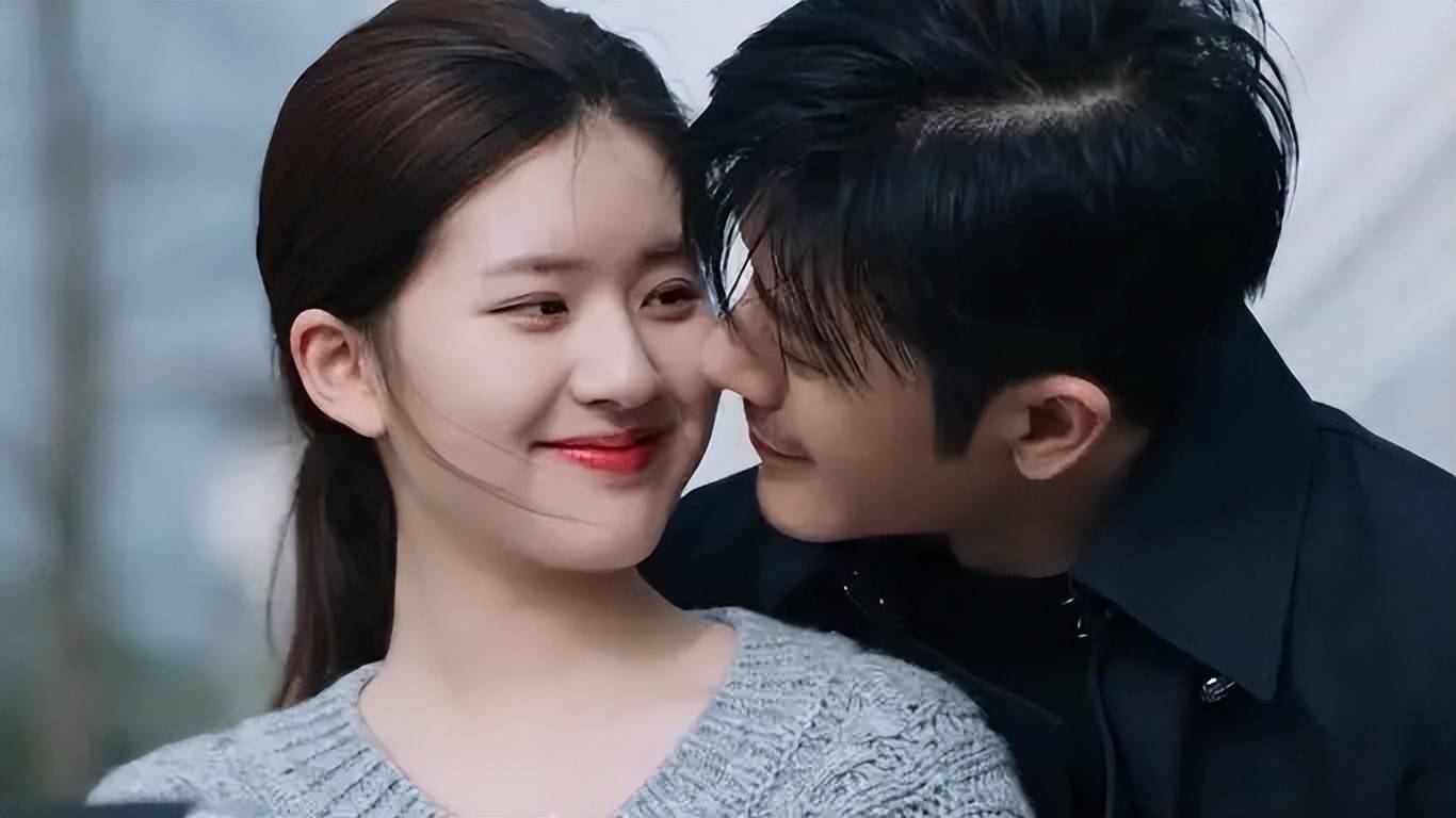 亲妈是导演干妈是导演20年都捧不红的他改名后却火的出圈