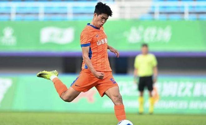 19岁新星彭啸梅开二度，助山东泰山逆转长春喜都