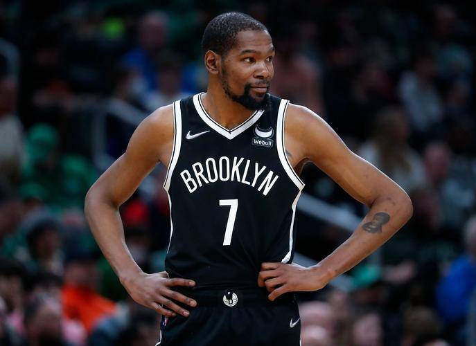 7队核爆交易！杜兰特空降休斯顿，勇士湖人全入局！NBA历史今夜改写！