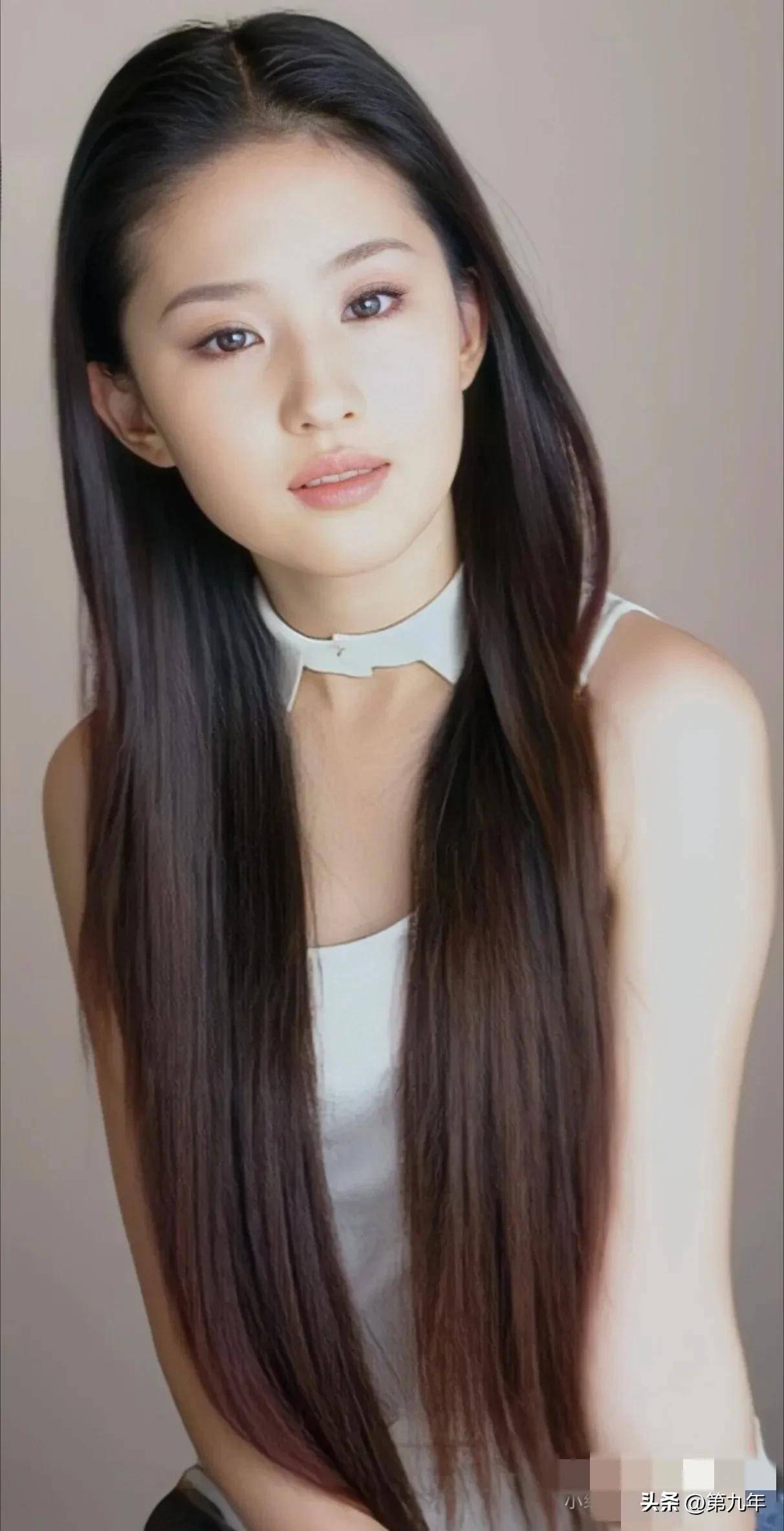 黑长直之美女星,谁是最绝美代表?有人生来就是明星!