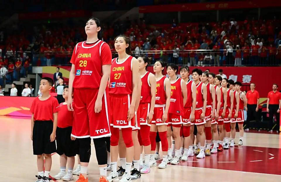 张子宇领衔中国女篮亚洲杯16人名单，李月汝李梦遗憾缺席
