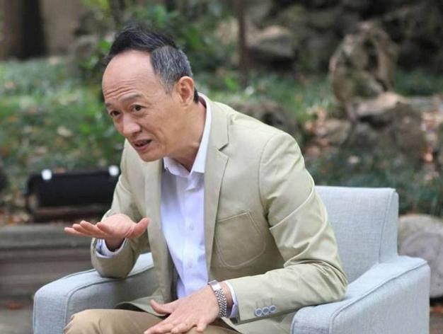 金士杰:57岁娶娇妻,60岁生龙凤胎,活得"俗气"却无比幸福!