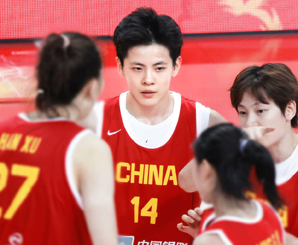 杨舒予崛起：中国女篮新星闪耀国际赛场
