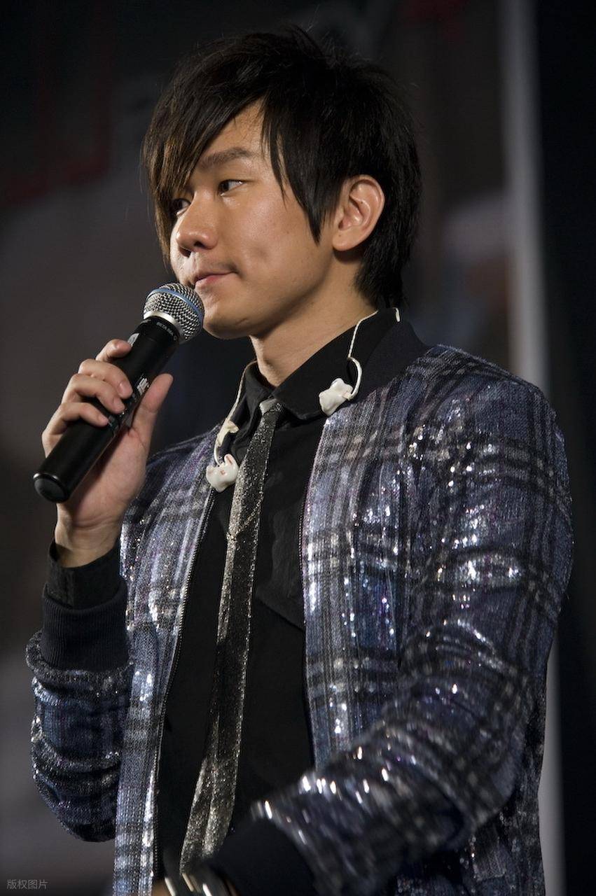 林俊杰潘玮柏合唱,潮流旋律碰撞,尽享音乐盛宴