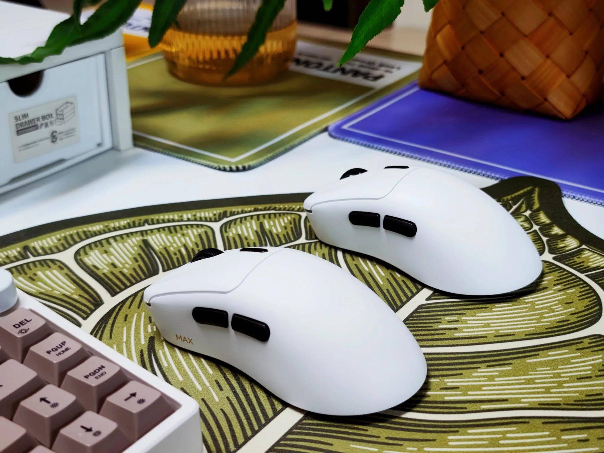 双8K+右手优化:性能怪兽也有舒适握感,雷柏VT3系列二代电竞鼠标!