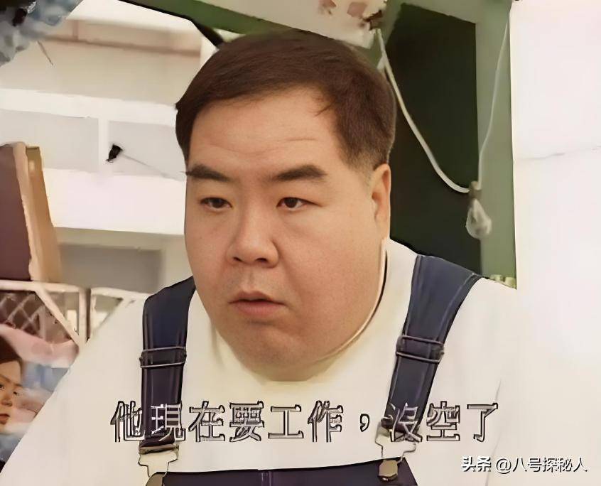 怀旧80年代港星,"肥猫"郑则仕,凭3次转折逆袭人生