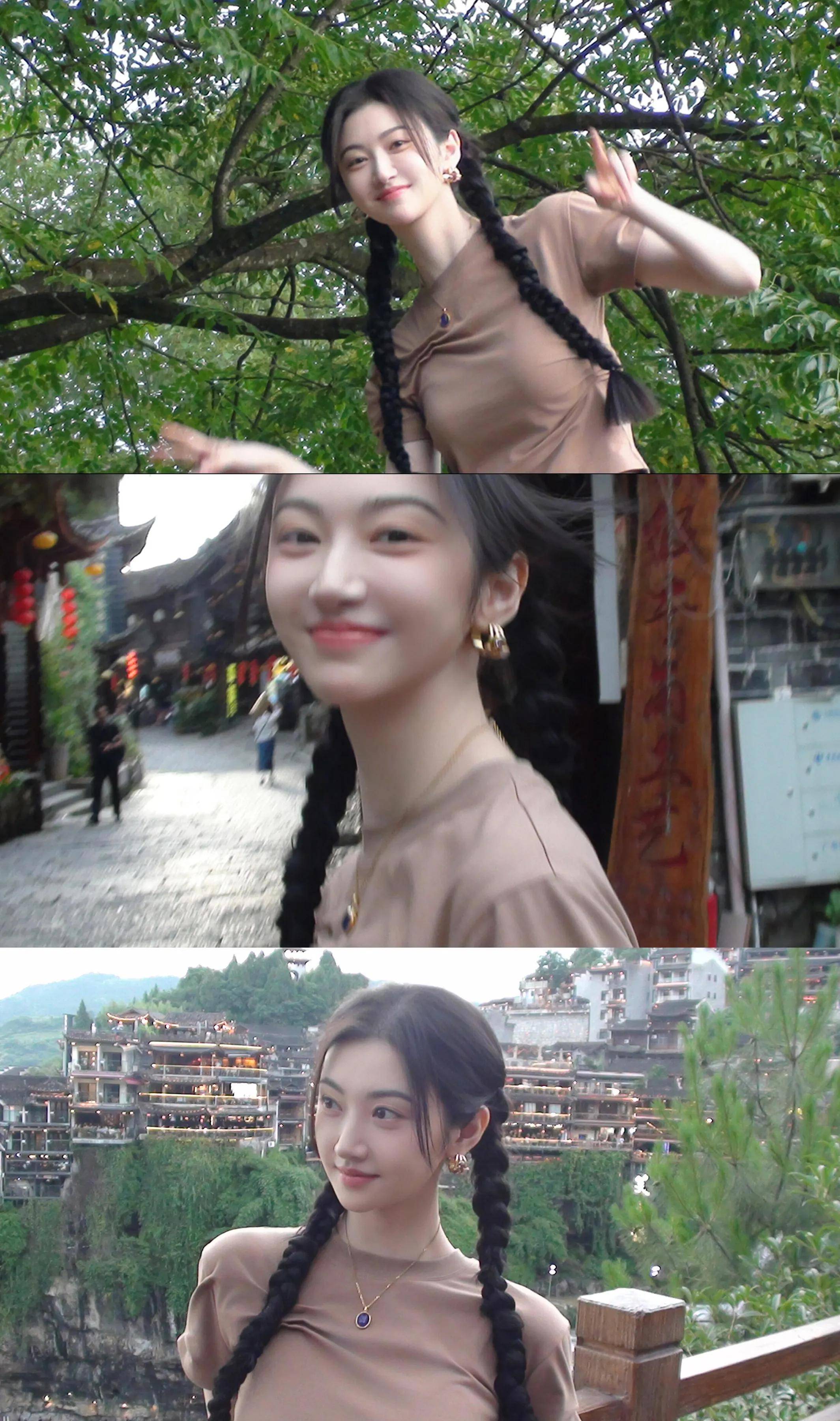景甜扎双麻花辫回春,百元t恤显青春,她是美丽湘西妹子