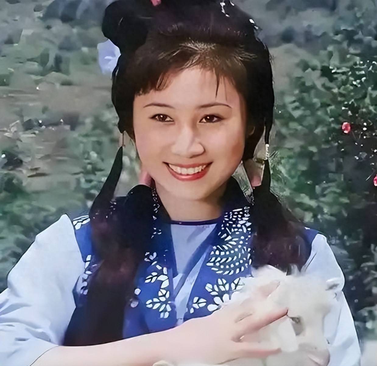 "牧羊女"丁岚的悲哀,放弃国籍成谜,离婚30年后她真的后悔了吗?