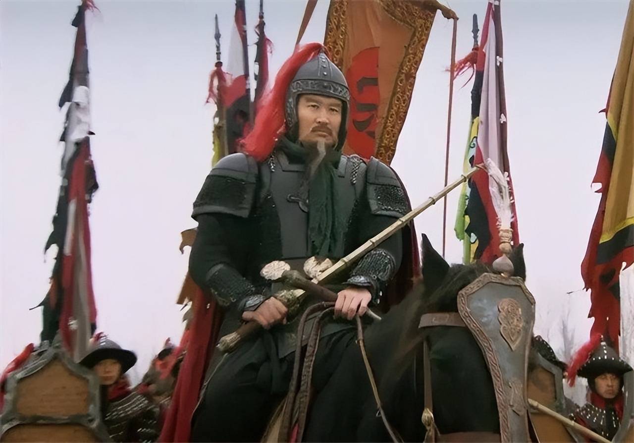 双鞭呼延灼:曾痛打宋江身边关系户,为何又背负骂名投奔宋江?