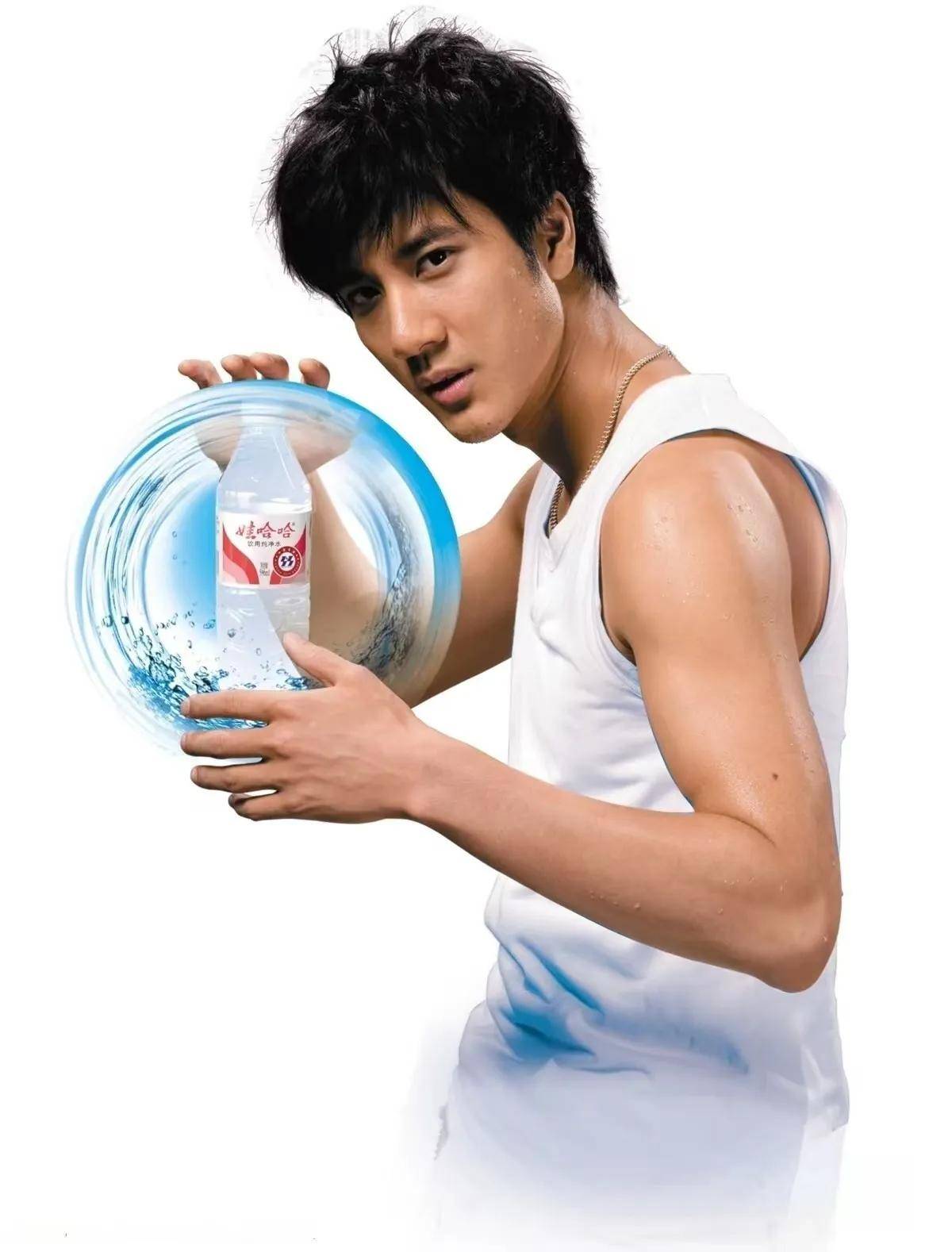 终于明白, 宗馥莉为什么换掉王力宏了!