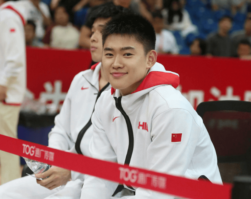 还要什么归化，这才是中国男篮未来5年最强阵容