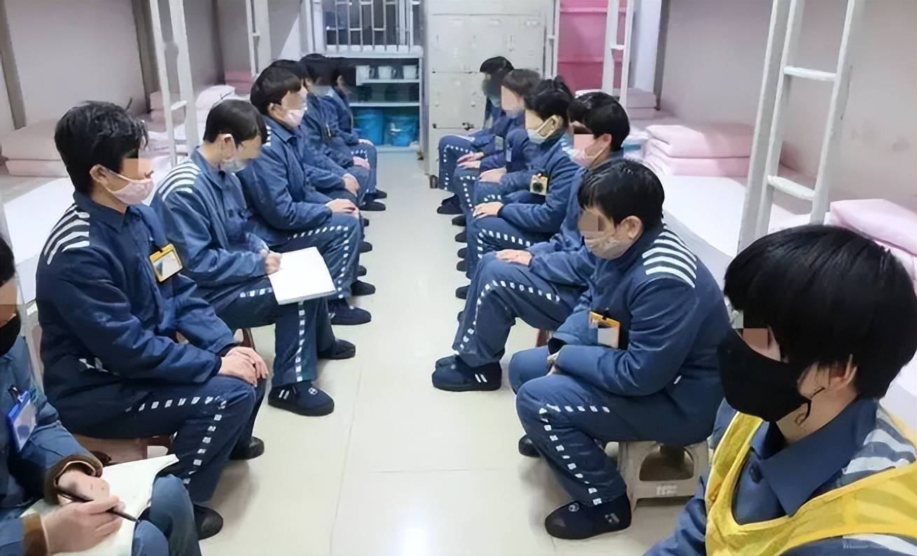 女子监狱没有男性,却每年有上百人怀孕,原因始于一条规定