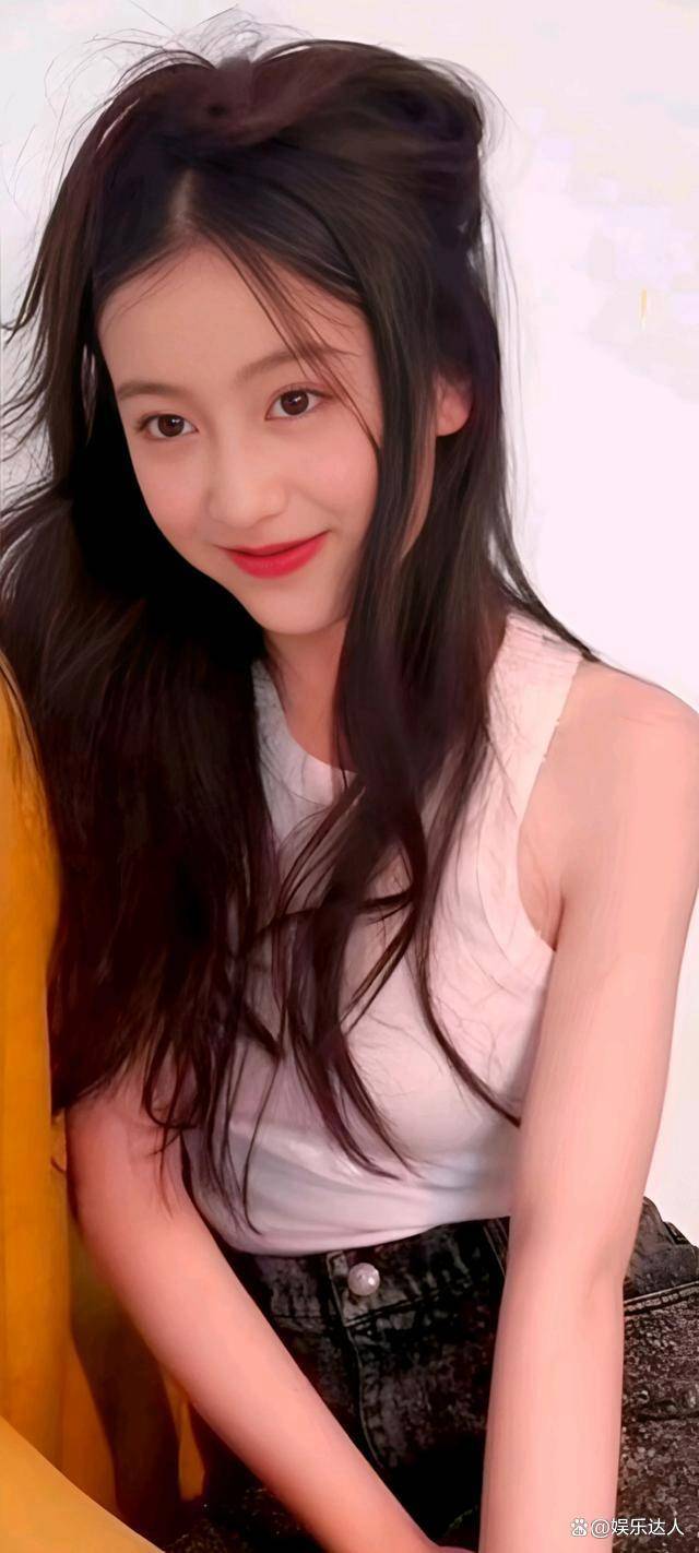 绝色佳人!裴佳欣,从童装模特到优秀演员