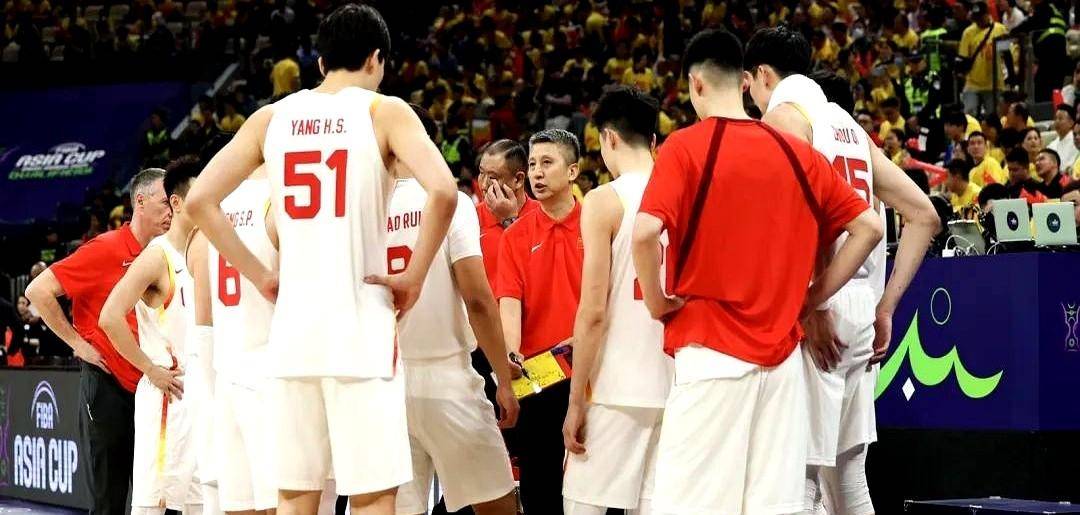 三名球员被调离！郭士强果断决策，中国男篮亚洲杯阵容隐忧凸显