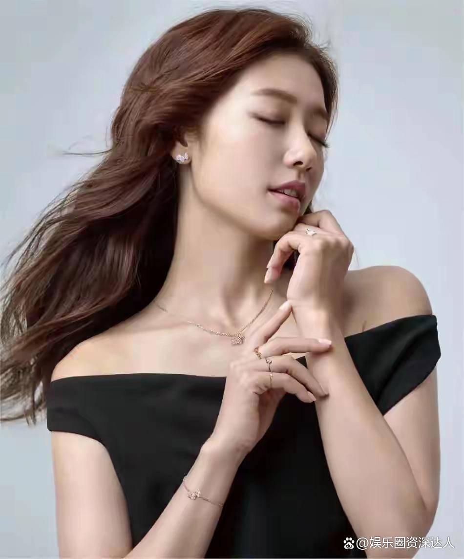 绝色佳人朴信惠韩国顶流女艺人从青涩童星到魅力女神