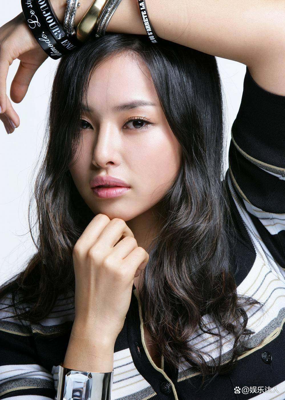 韩国娱乐圈顶级美女!李荷妮,一位事业成功的白富美