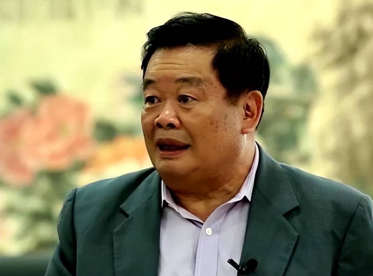 原创玻璃大王曹德旺创业至今我从未动用过哥哥的任何政治资源
