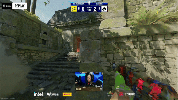 IEM科隆2025：绿龙觉醒！Spirit 2-1力克NAVI 顺利挺进决赛