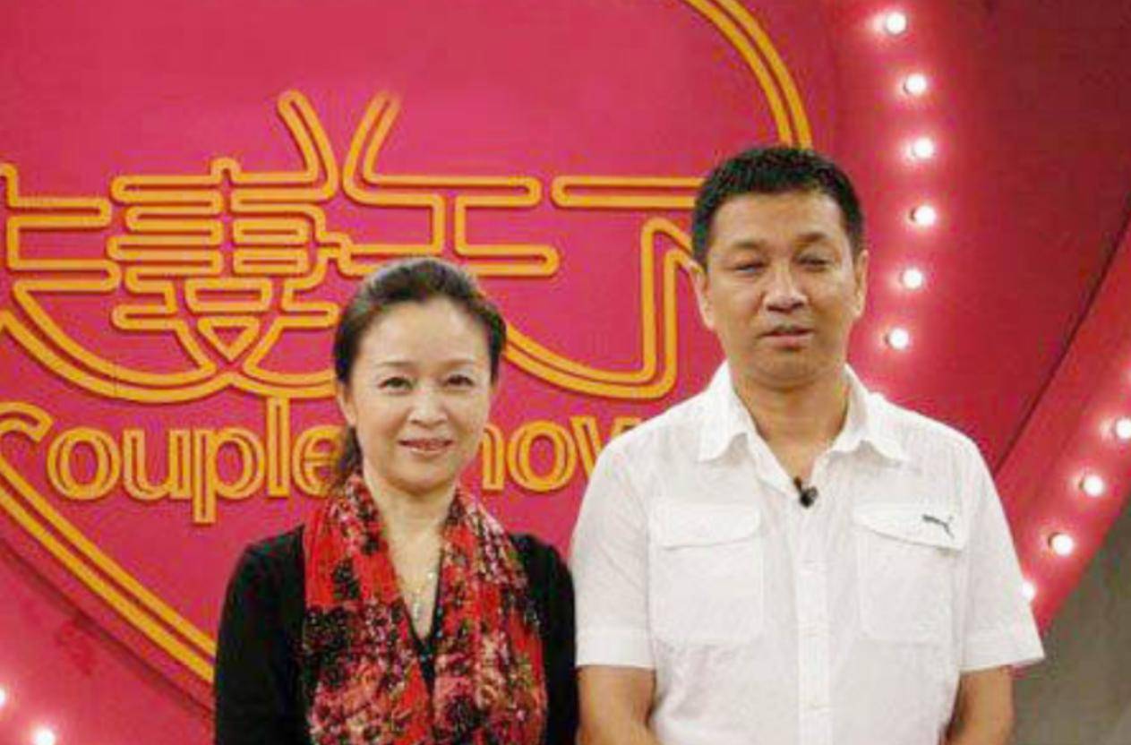 演员刘莉莉:30岁嫁圈外丈夫,夫妻恩爱33年,女儿是我的骄傲