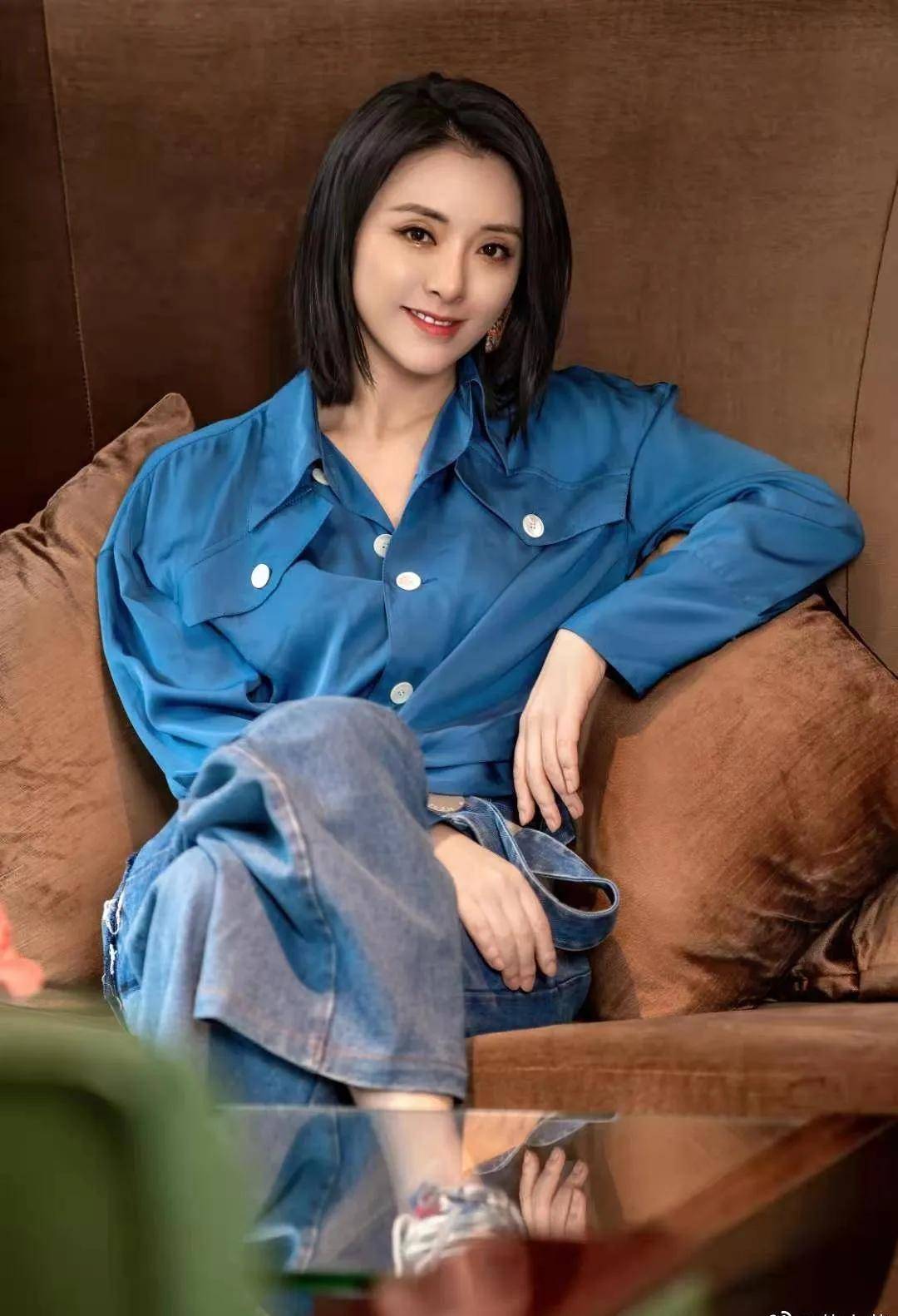 演员黄小蕾和富豪刘磊的美好爱情:有耐心,愿意倾听并开导她
