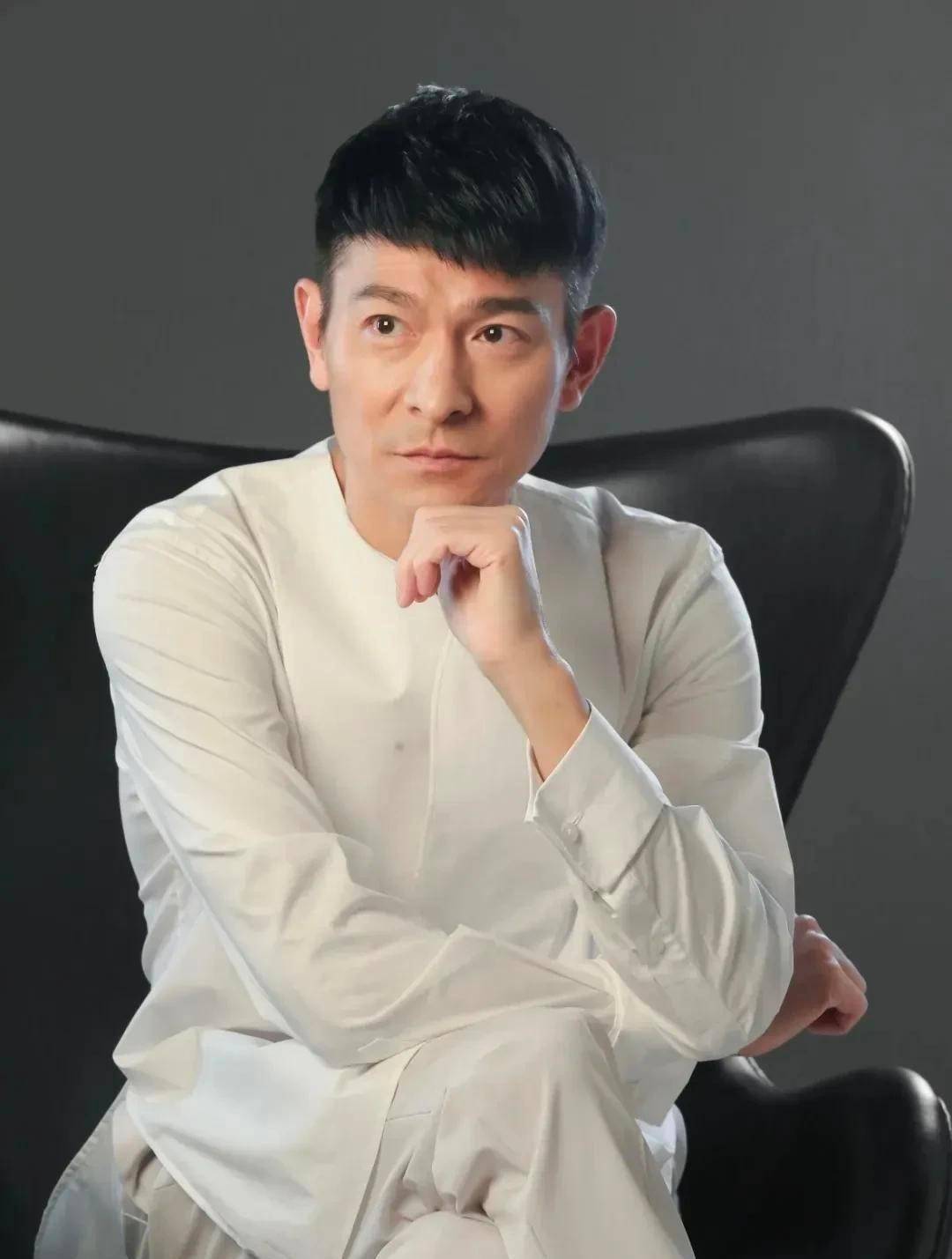 刘德华最新发型太有少年感了,刷爆朋友圈!