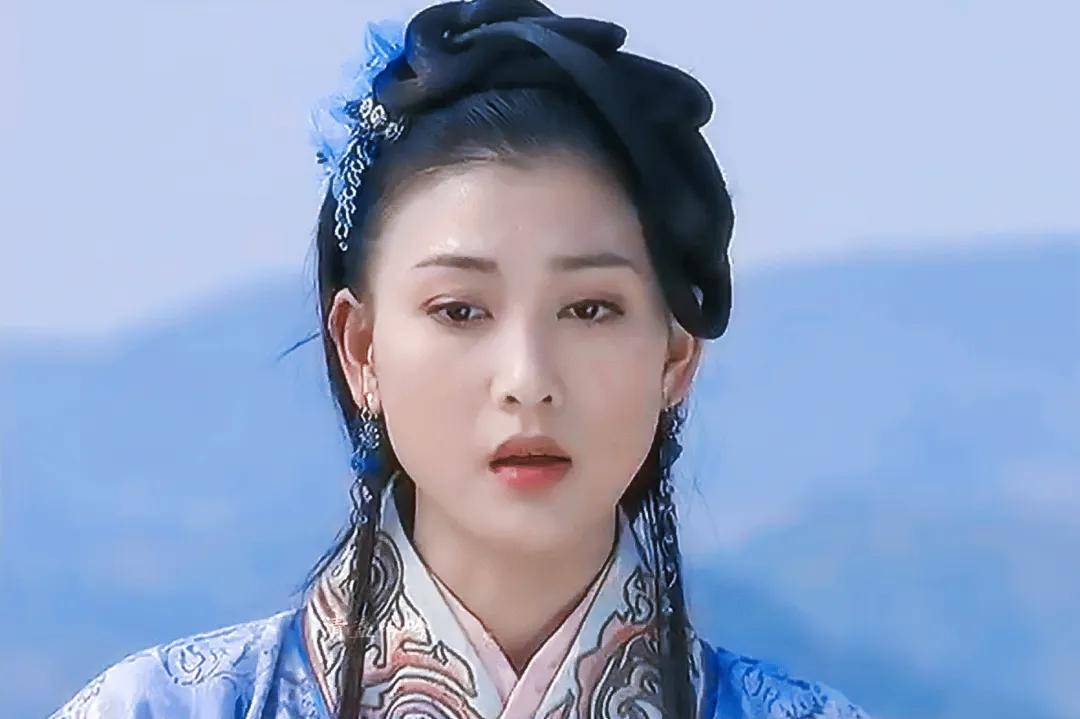 追求者个个年轻力壮,最嫩男友03年出生