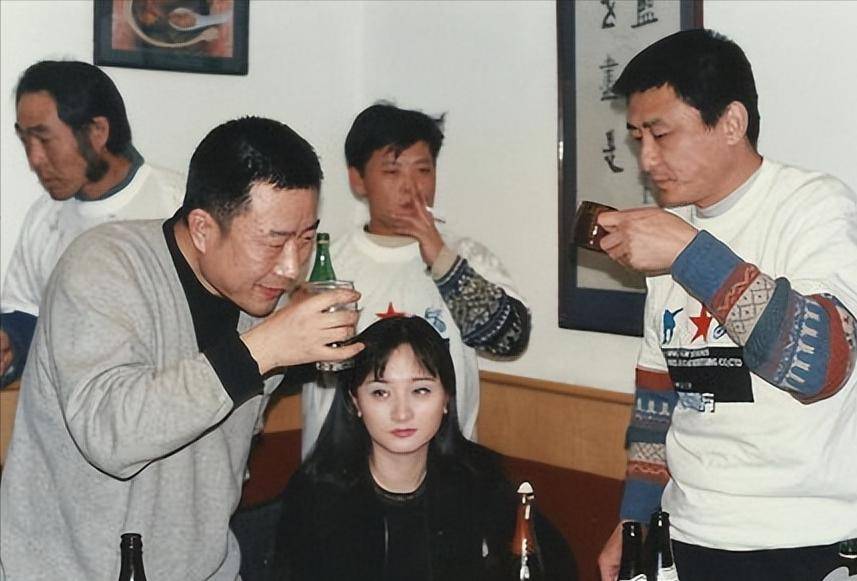 与王朔和冯小刚是发小,大院子弟出身,京圈大佬叶京的反叛人生