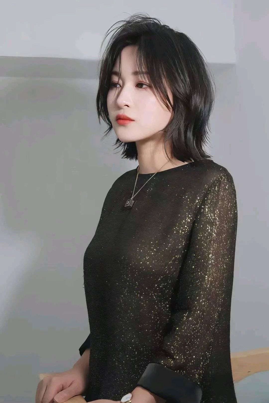 这些短发一剪直接美成时尚模板