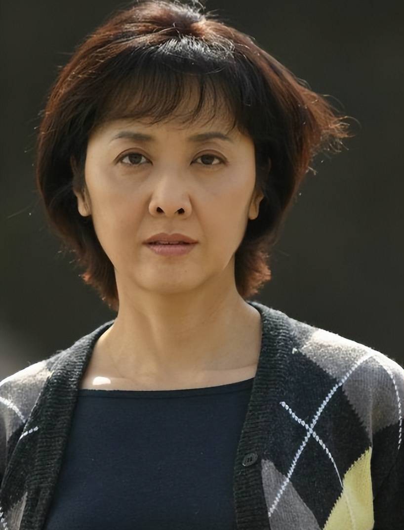 演员朱琳:嫁圈外丈夫,结婚43年无儿无女,71岁依旧坚持丁克