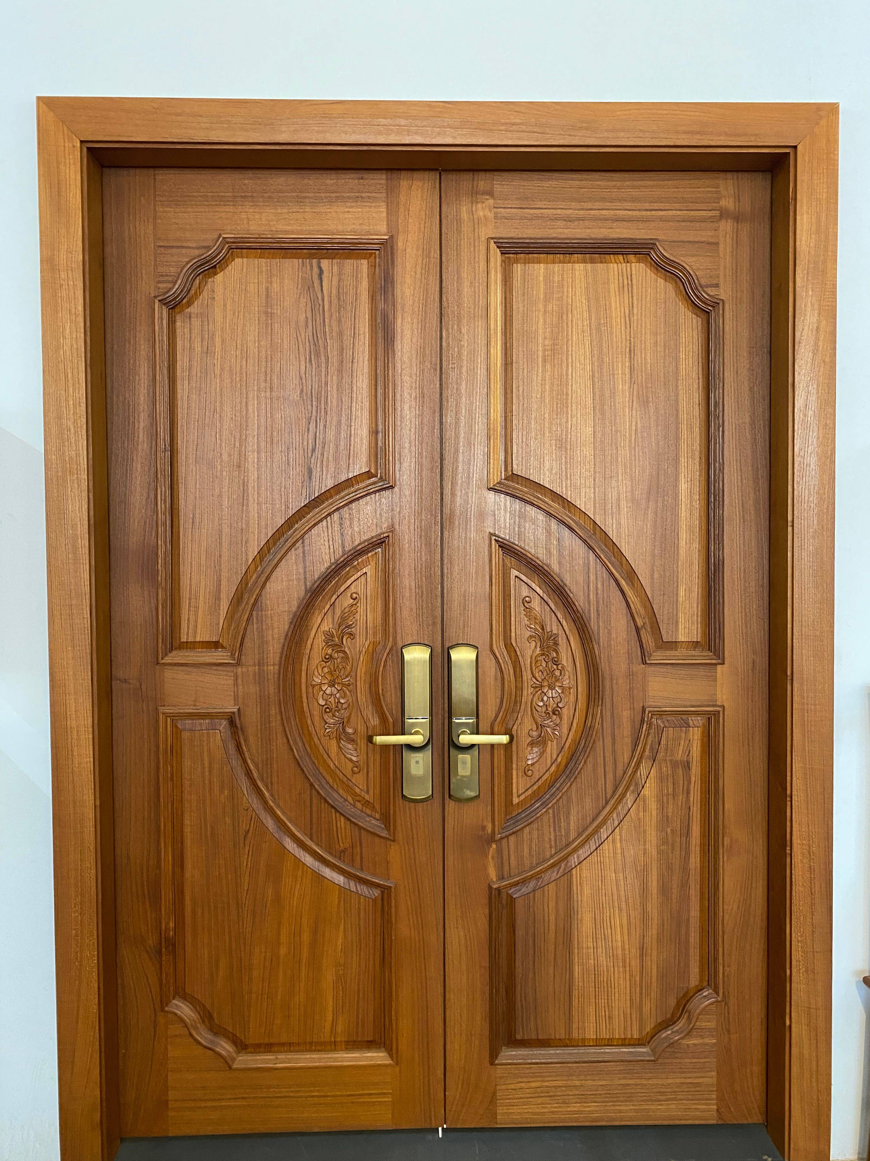 一扇好门的自我修养,皇太子柚木大门优势尽显