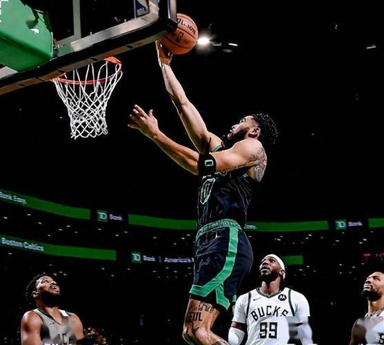 凯尔特人开云外线火力全开,大胜对手