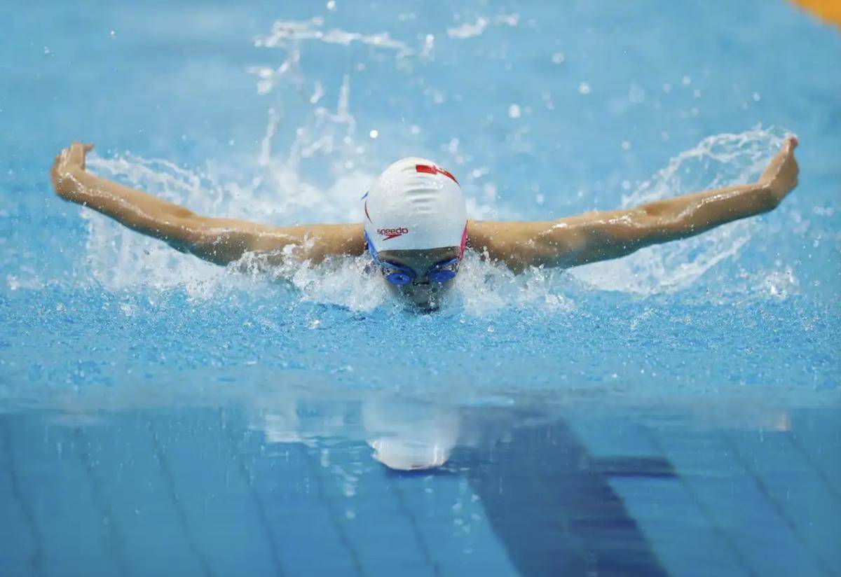 宁波小将严窕珊1金1银1铜!闪耀游泳世青赛