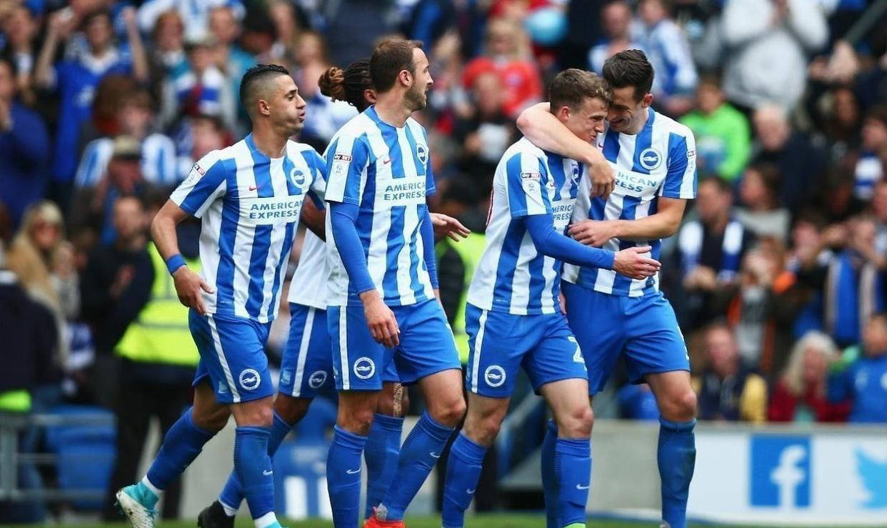 英联赛杯:牛津联对阵布莱顿,保级形势危急