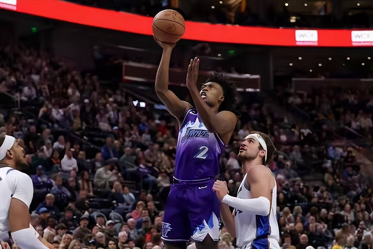 现役5位数据亮眼却拿不下大合同的球员:场均24分,篮网给1400万