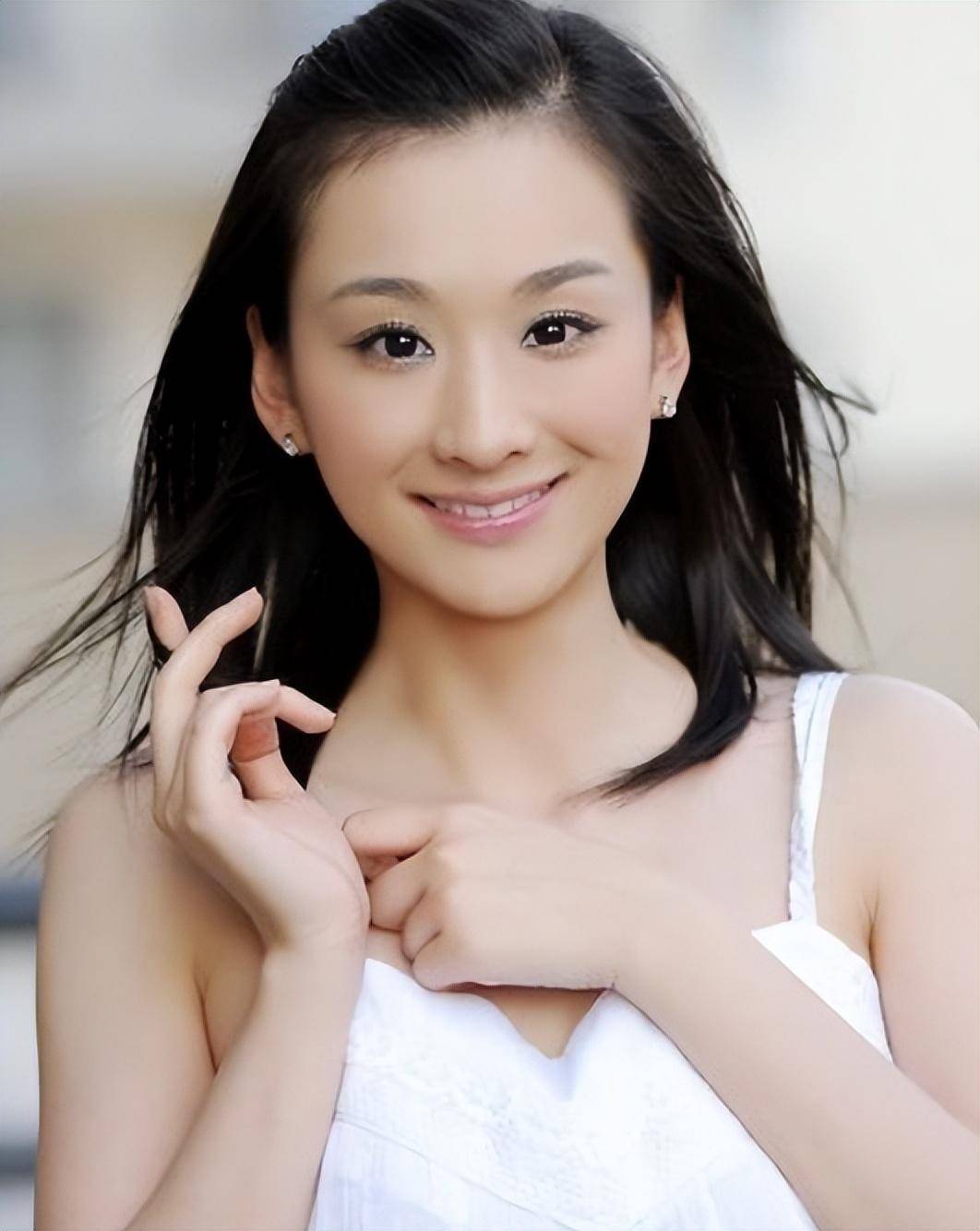 "收视女王"穆婷婷:退圈四年后罕露面,37岁身材发福疑认不出?