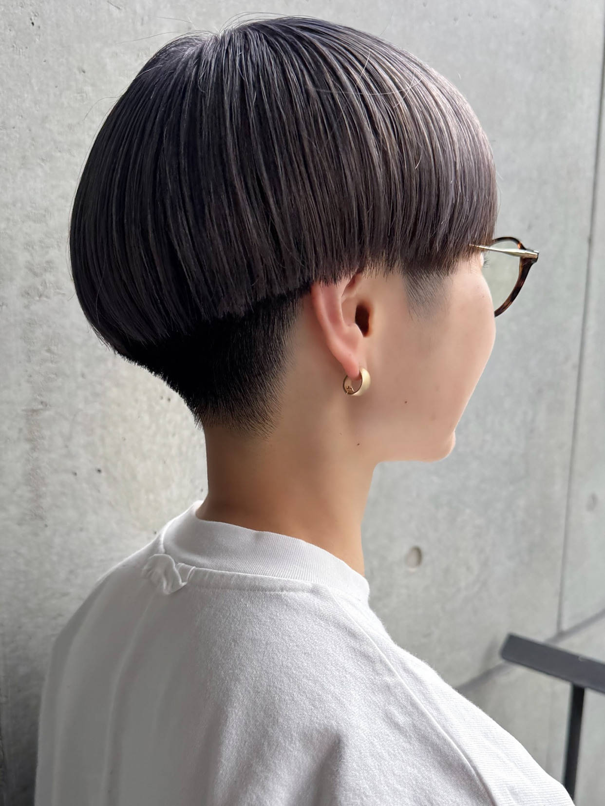 别再追千篇一律!渐变蘑菇头用"层次反差",改写发型审美