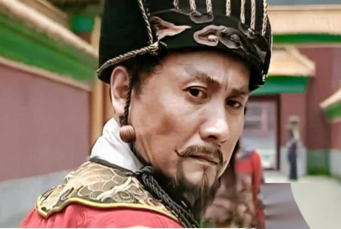 老戏骨张志坚:52岁成名,62岁走红,娶个妻子是粉丝