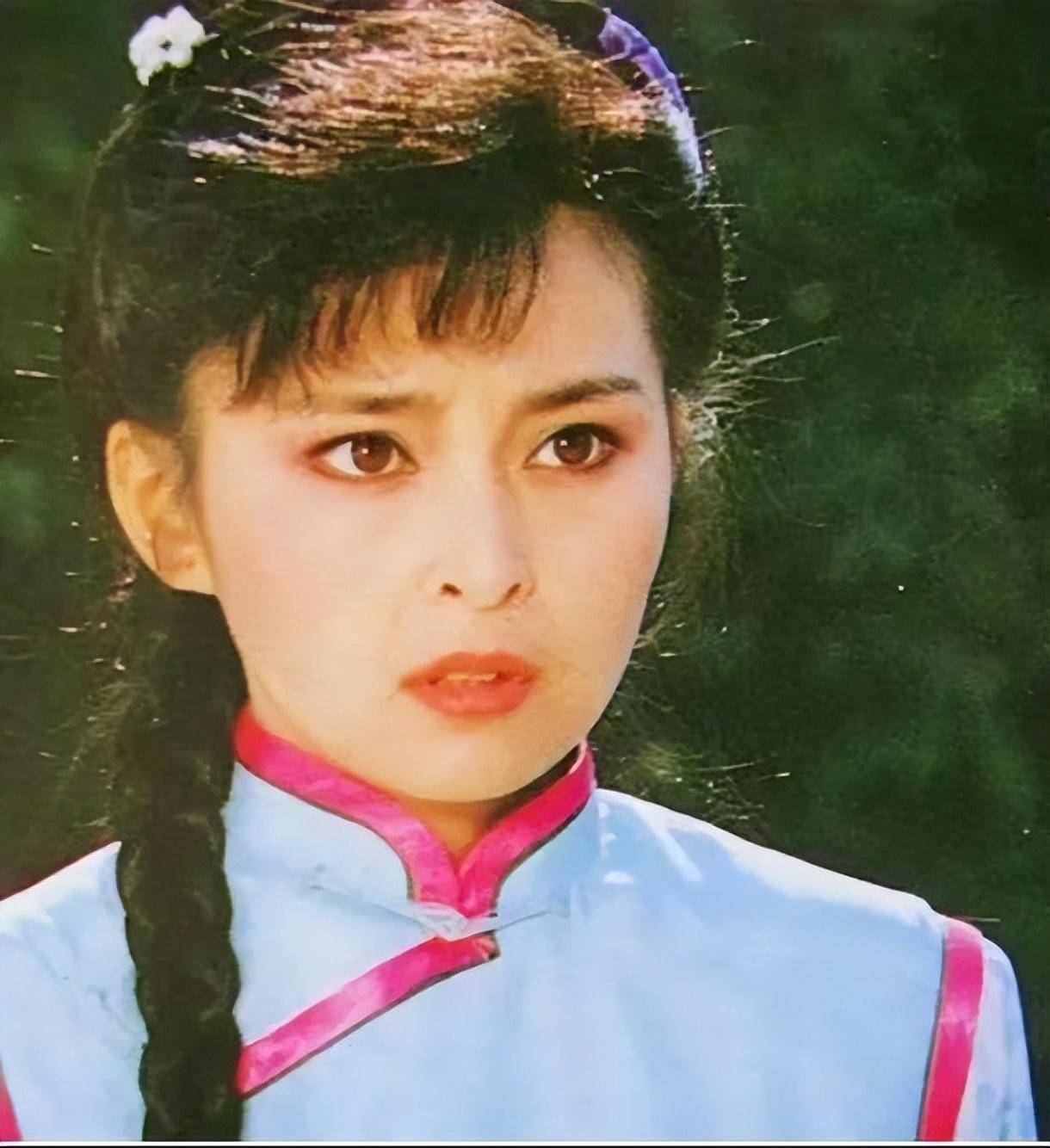 许云帆高大帅气娶黄志忠前妻何音将继子视如己出婚后无儿女