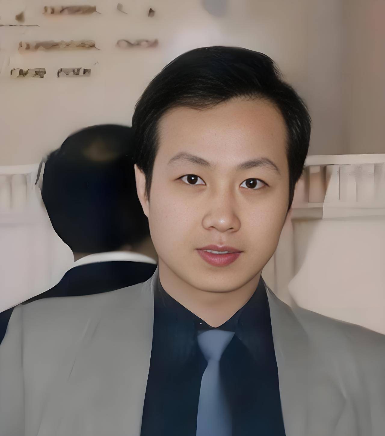 没想到他是罗京的儿子14岁时撑起小家母亲再嫁时只提一个要求
