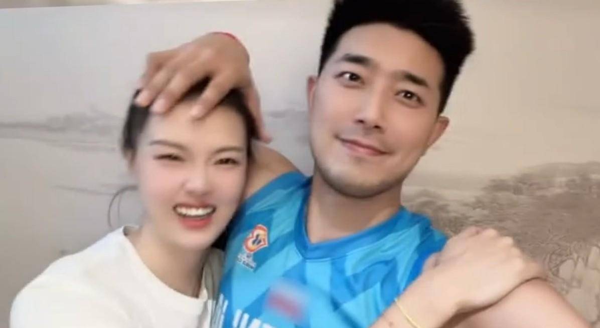 七夕撒糖!张常宁吴冠希亲密合照引热议,网友:一秒相信爱情