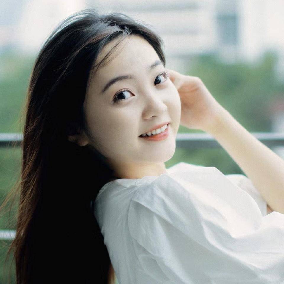 曾在北京奥运会上被曝假唱的林妙可,现在在演艺圈里默默成长