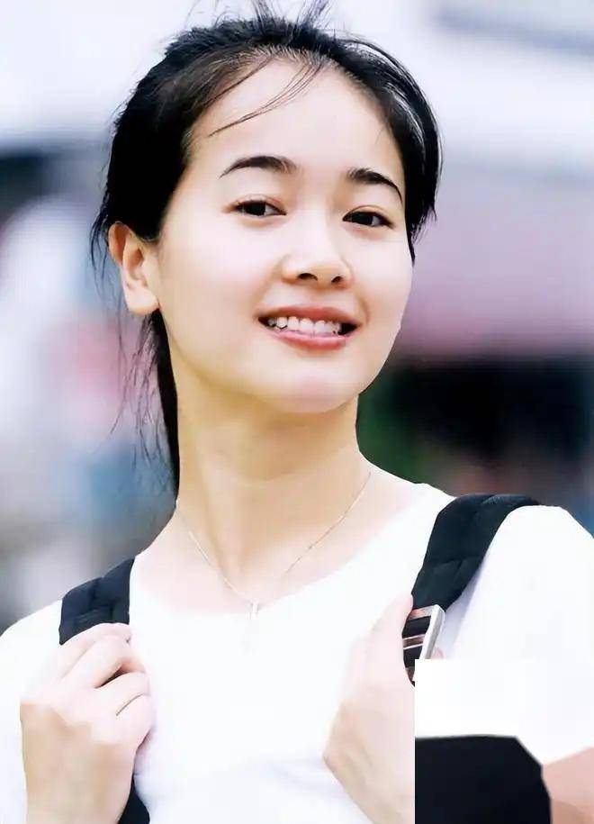 从26岁开始男人不断,中年了还没玩够,"人间尤物"左小青现形记