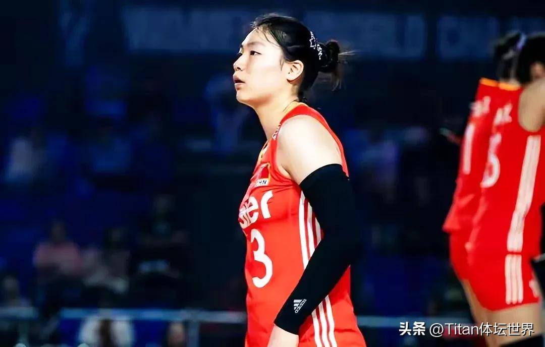 遇强则强!2-0多米尼加!中国队打疯了,吴梦洁攻防一体掌控网口_搜狐网
