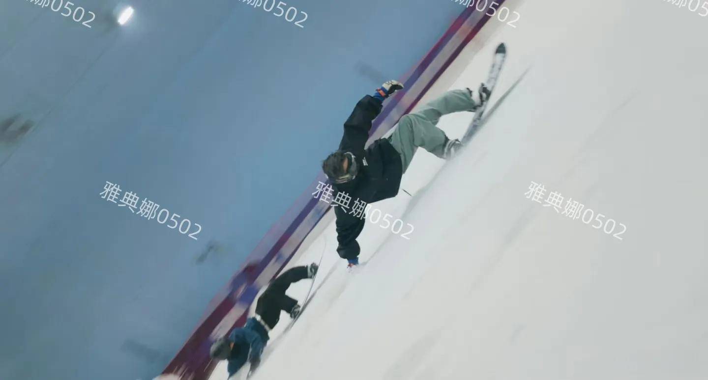 谢霆锋带大儿子迪拜度假，开卡丁车玩滑雪，享受难得的亲子时光!